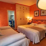 Alfonso Ix Hotel Caces