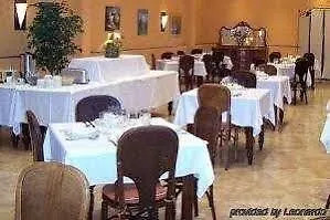 Alfonso Ix Hotel Caces