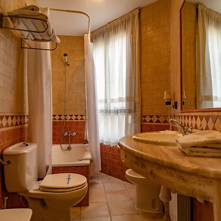 Alfonso Ix (adults Only) Hotel