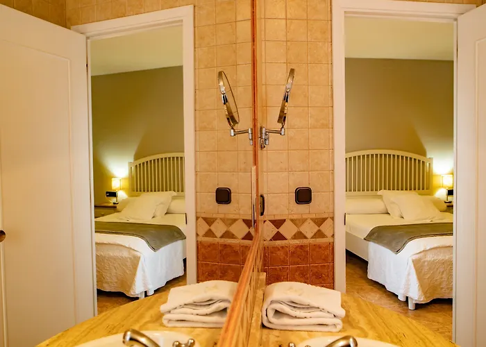 Alfonso Ix Hotel Caces